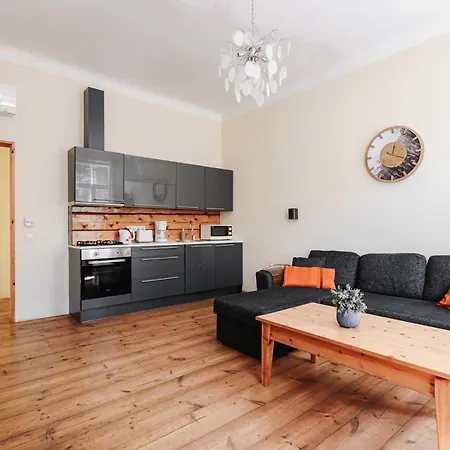 Airhome - Owl's Nest 2 Daire *